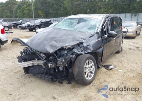 2022 Chrysler Voyager Lx из США, поврежденный, VIN 2C4RC1CG1NR226106